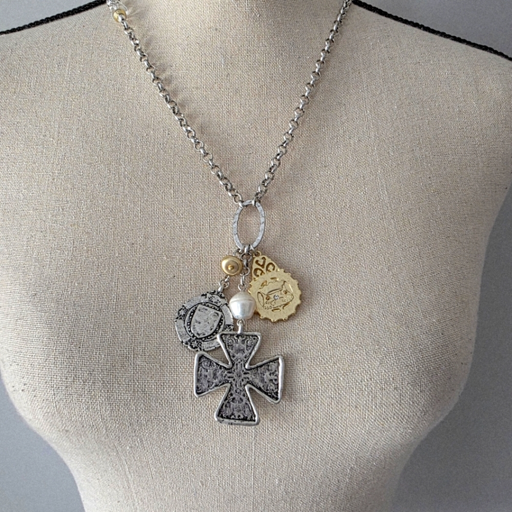 NWT Chico's Long Mixed Metal Textured Pendant VIVI Necklace